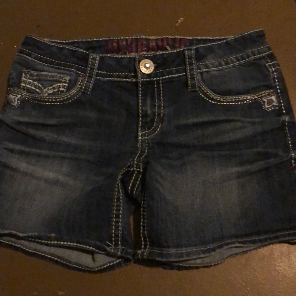 shorts brand is haudrailic